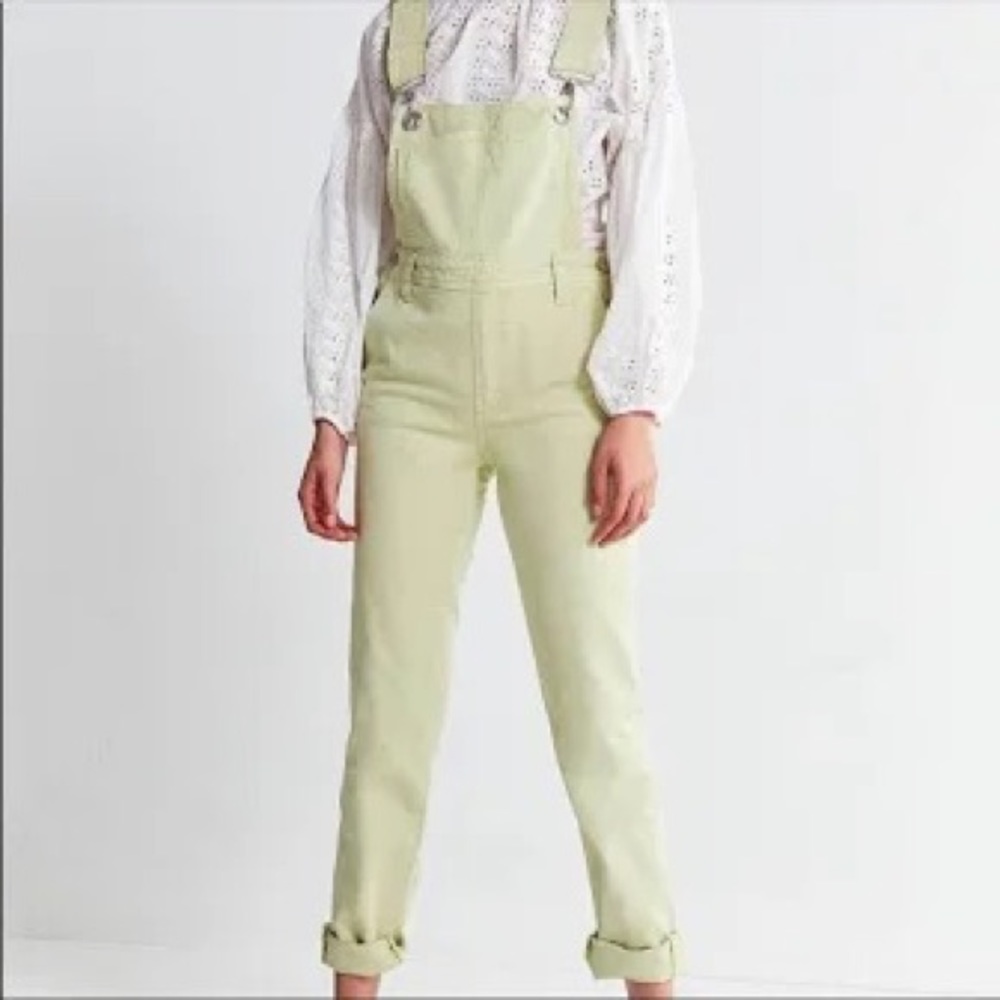 🤩HP🤩 Urban outfitters BDG overalls, bulky silver hardware, Size XS. Pale green